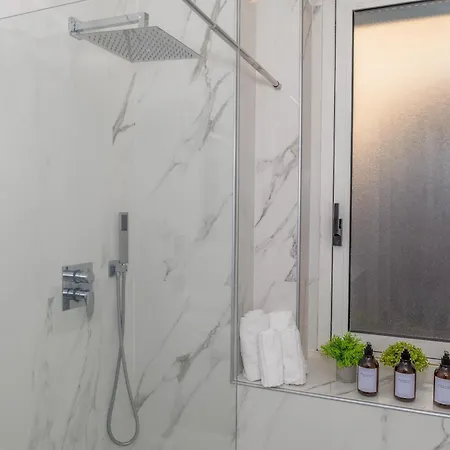 Luxury 2 Bedroom In Milánó