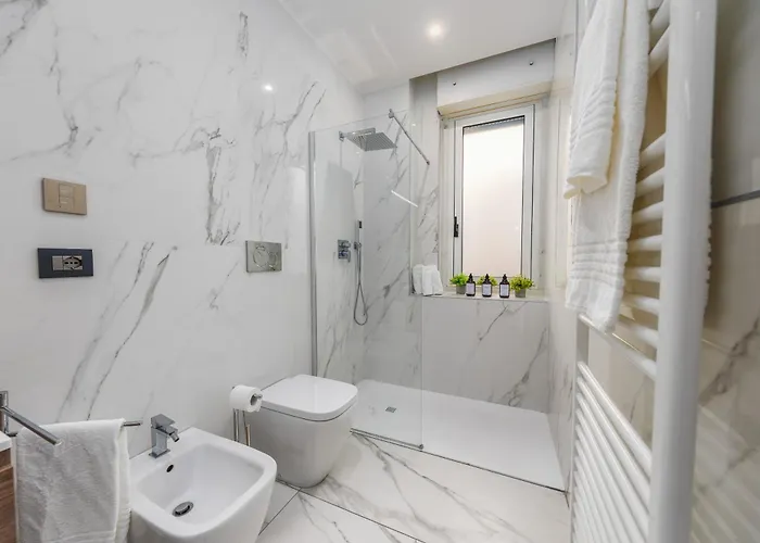 Luxury 2 Bedroom In *